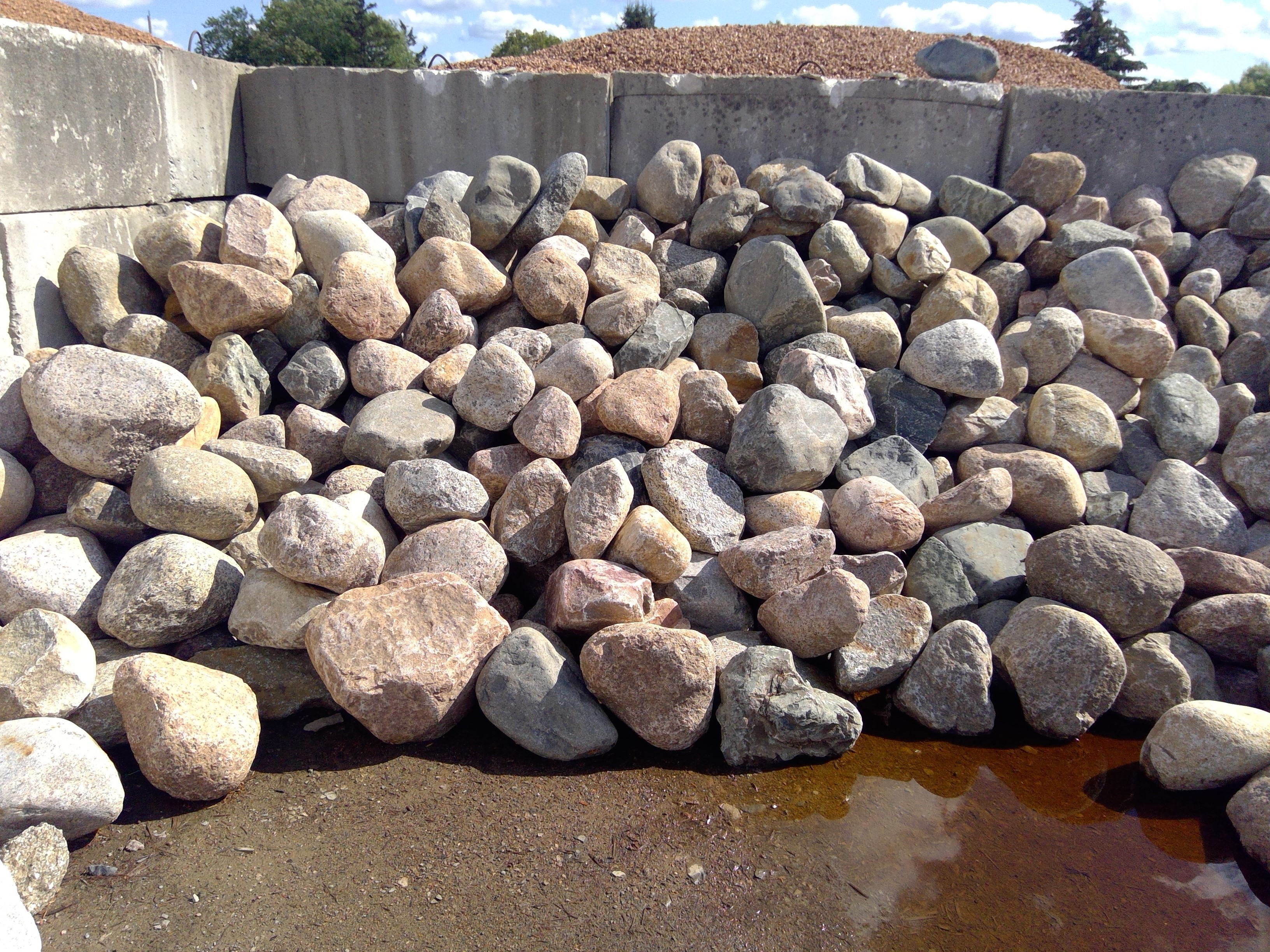 Granite Boulders 12-18″