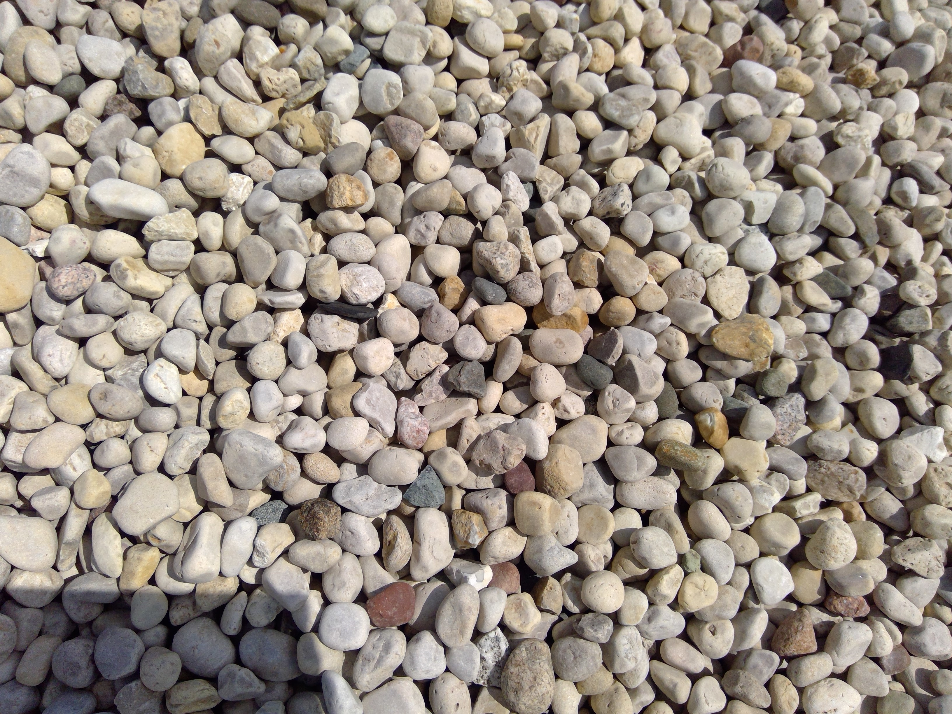 Washed Bay Stone 1 1/4″